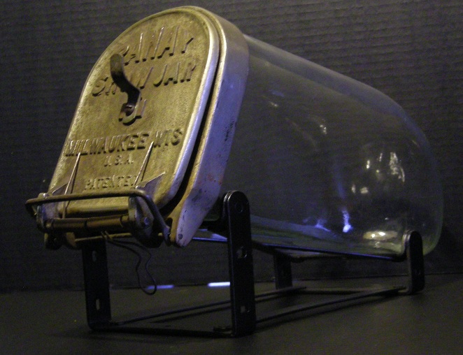 Miscellaneous Art Deco antiques and curiosities